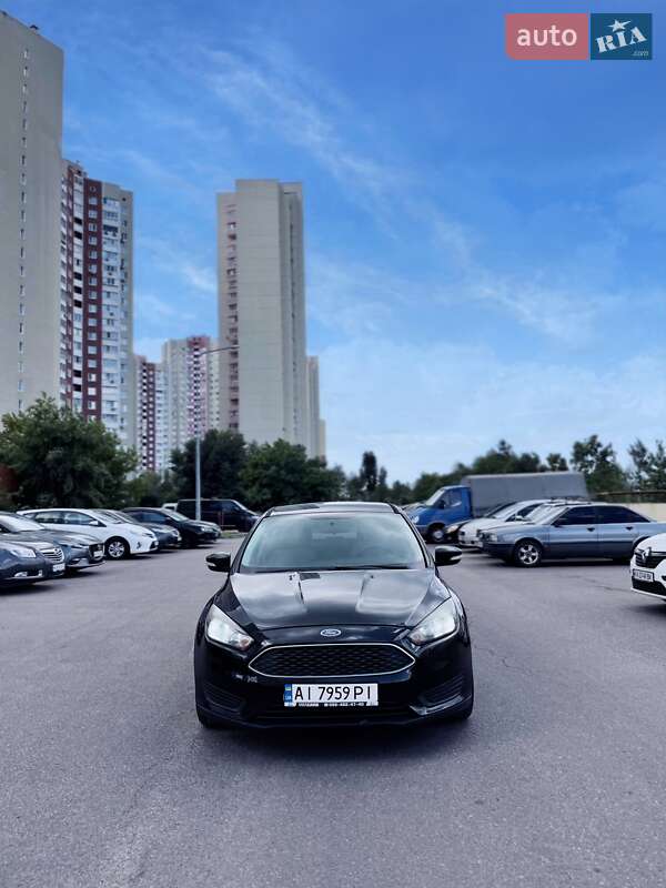 Седан Ford Focus 2015 в Киеве