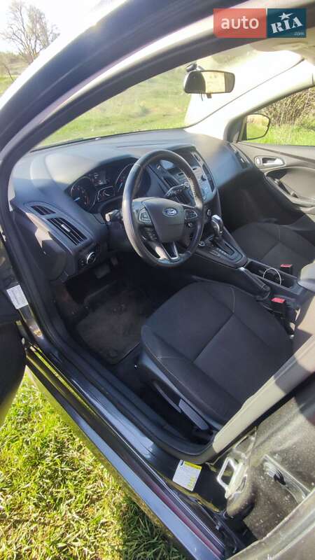 Хетчбек Ford Focus 2015 в Дніпрі