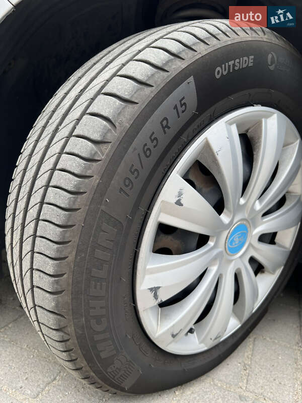 Седан Ford Focus 2015 в Запорожье