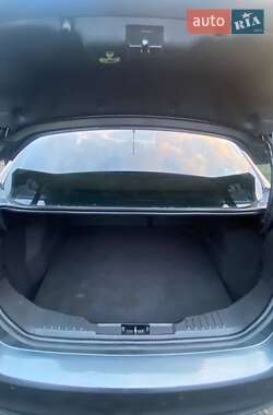Седан Ford Focus 2015 в 