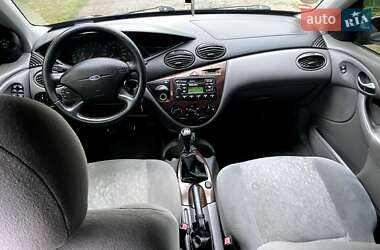 Седан Ford Focus 1999 в 