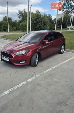 Хэтчбек Ford Focus 2015 в 