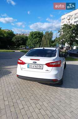 Седан Ford Focus 2014 в 