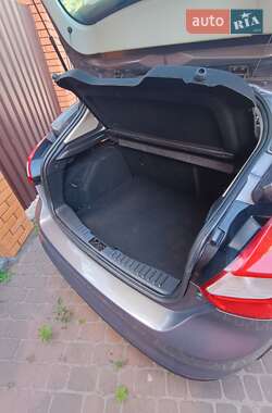 Хэтчбек Ford Focus 2013 в 