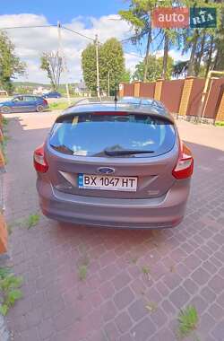 Хэтчбек Ford Focus 2013 в 