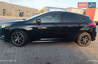 Хэтчбек Ford Focus 2015 в 