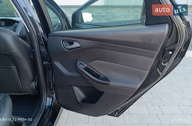 Хэтчбек Ford Focus 2015 в 