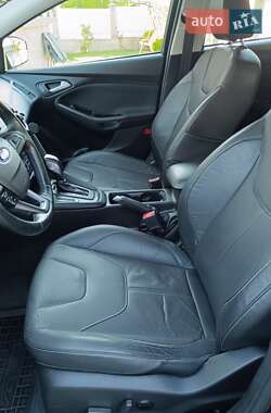 Хэтчбек Ford Focus 2015 в 