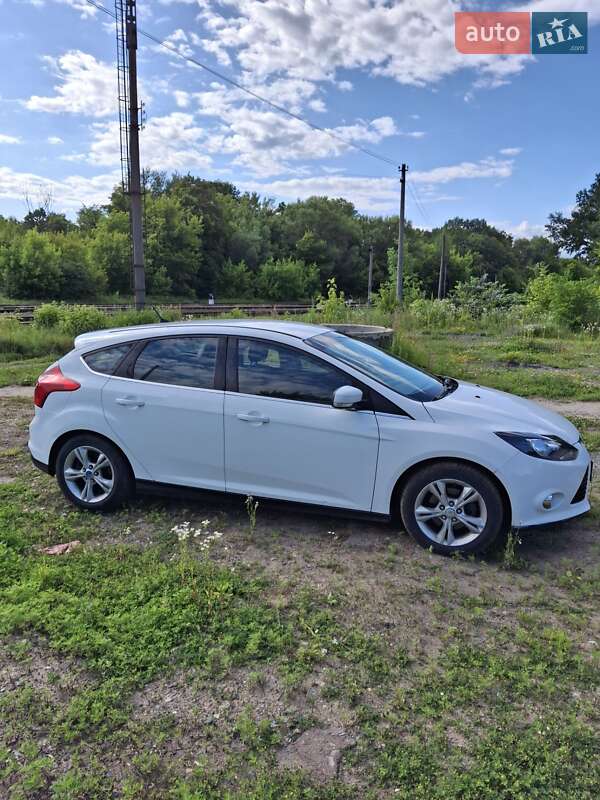 Хэтчбек Ford Focus 2013 в Чернигове