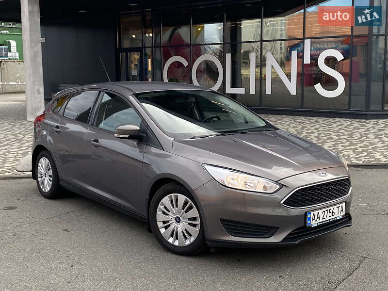Хэтчбек Ford Focus 2015 в Киеве