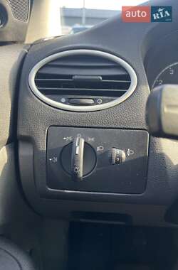 Седан Ford Focus 2007 в 