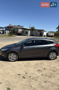 Хэтчбек Ford Focus 2016 в 
