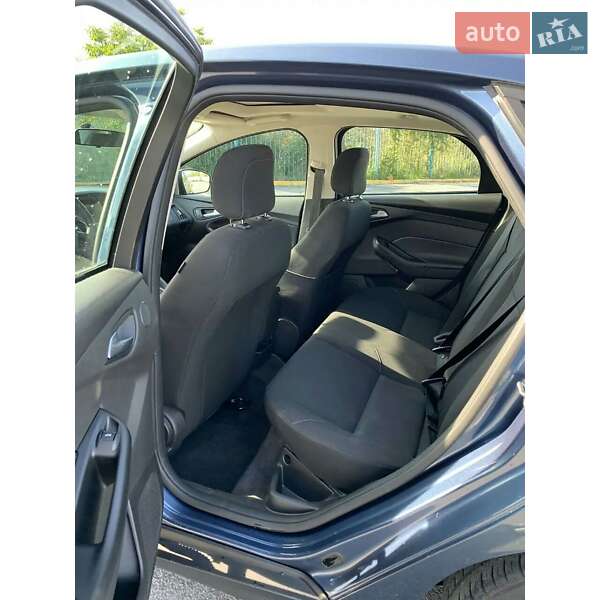 Седан Ford Focus 2018 в Львове фото 5 Седан Ford Focus 2018 в Львове