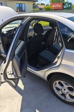 Седан Ford Focus 2010 в 