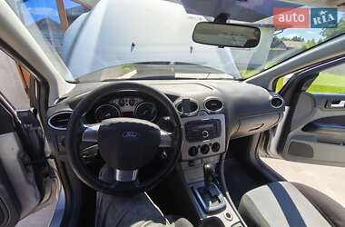 Седан Ford Focus 2010 в 