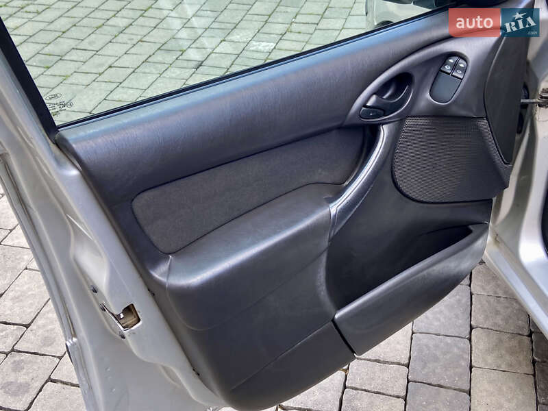 Хетчбек Ford Focus 2004 в Івано-Франківську