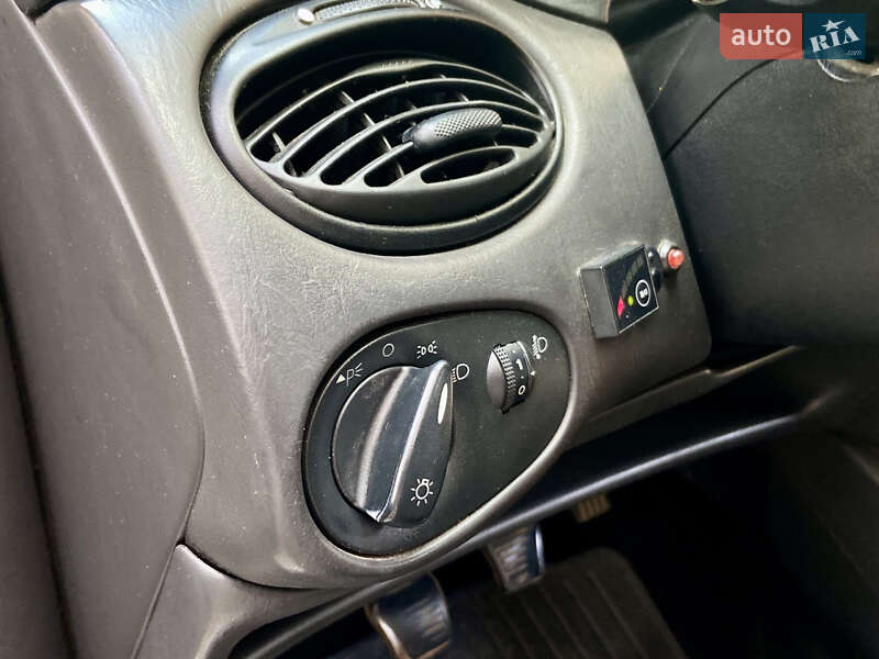 Хетчбек Ford Focus 2004 в Івано-Франківську