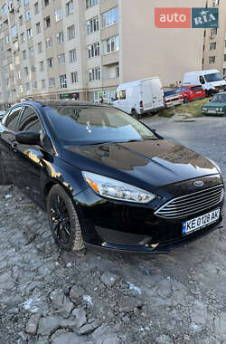 Седан Ford Focus 2016 в 