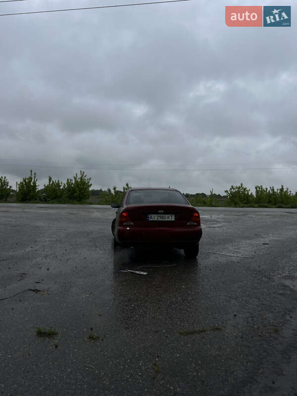 Седан Ford Focus 2003 в Киеве