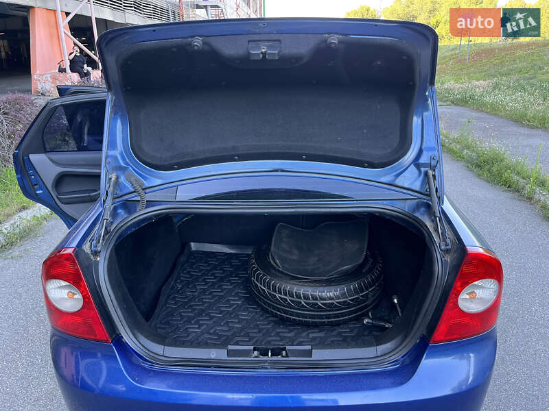 Седан Ford Focus 2008 в Киеве