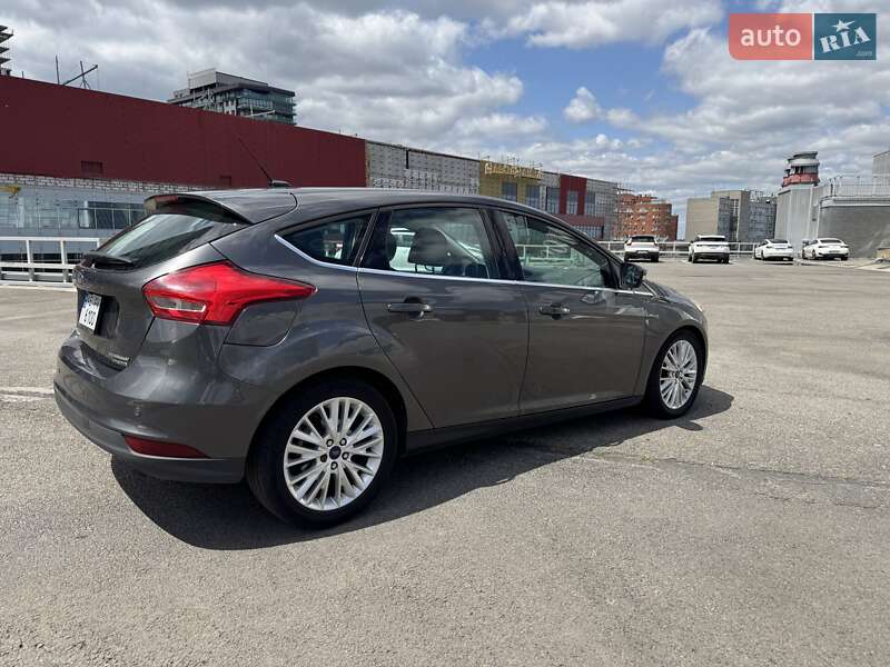 Хэтчбек Ford Focus 2015 в Днепре
