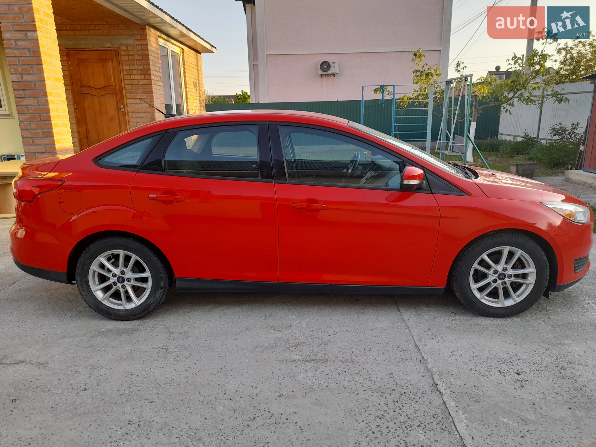 2016 Ford Focus - мініатюра 2