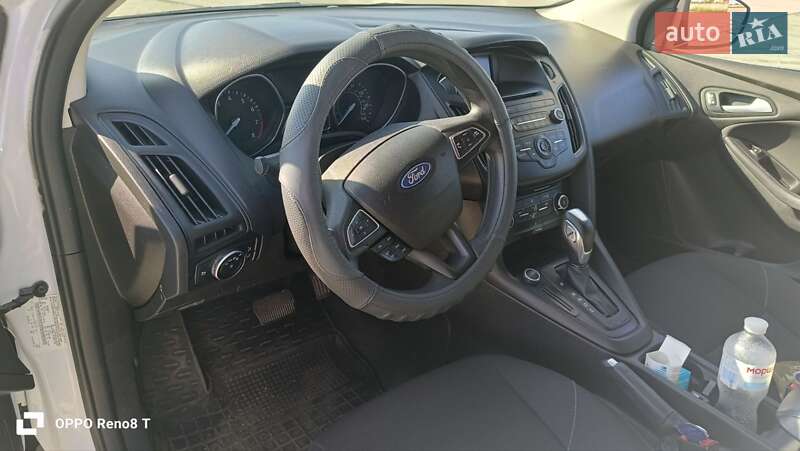 Хэтчбек Ford Focus 2015 в Ужгороде