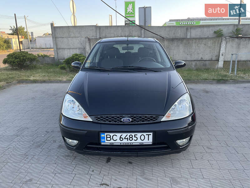 Хэтчбек Ford Focus 2003 в Стрые