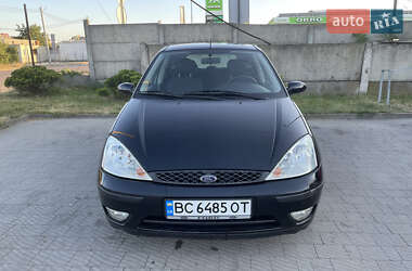 Хэтчбек Ford Focus 2003 в 