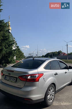 Седан Ford Focus 2014 в 