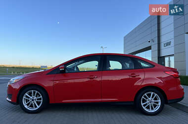 Седан Ford Focus 2015 в 