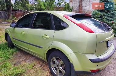 Хэтчбек Ford Focus 2006 в 