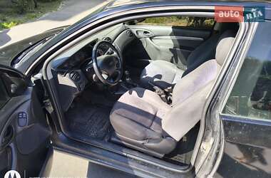 Седан Ford Focus 1999 в 