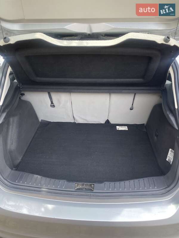 Хэтчбек Ford Focus 2015 в Виннице фото 37 Хэтчбек Ford Focus 2015 в Виннице
