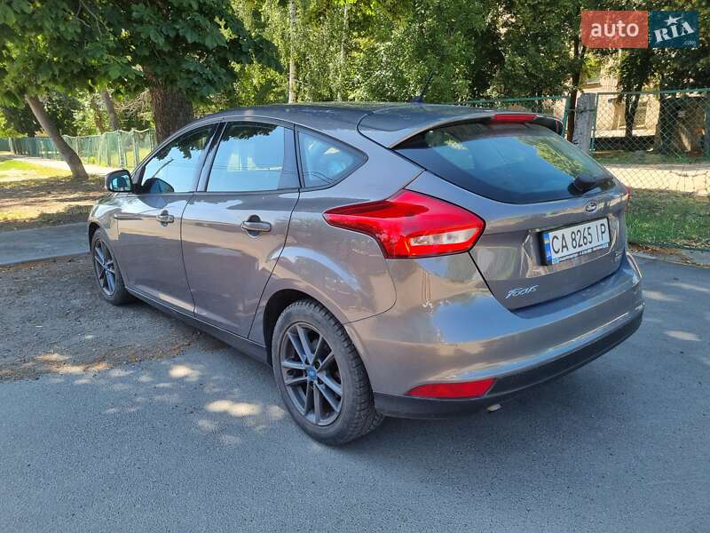 Хэтчбек Ford Focus 2015 в Умани