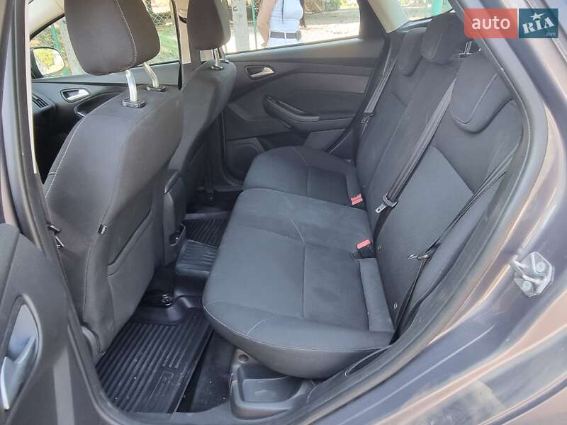 Хэтчбек Ford Focus 2015 в Умани