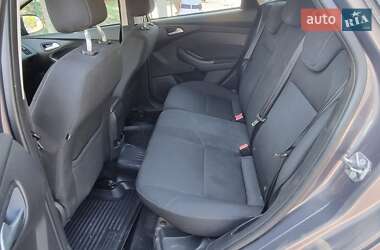 Хэтчбек Ford Focus 2015 в 