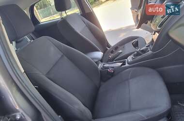 Хэтчбек Ford Focus 2015 в 