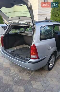 Универсал Ford Focus 2001 в 