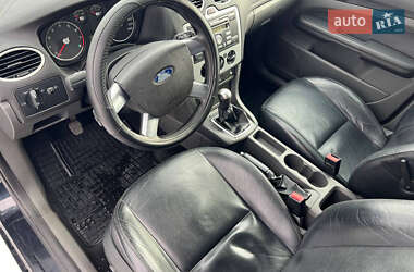 Хэтчбек Ford Focus 2006 в 