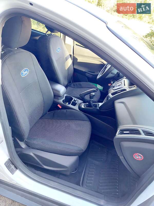 Седан Ford Focus 2011 в Павлограде