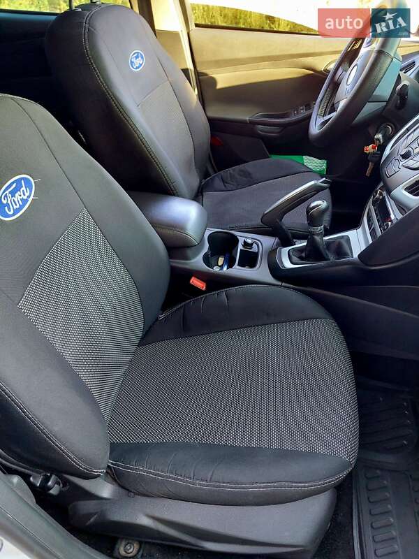 Седан Ford Focus 2011 в Павлограде