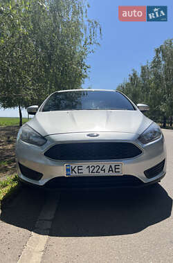 Седан Ford Focus 2016 в 