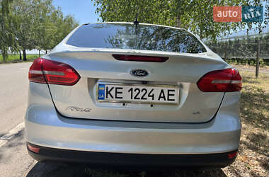 Седан Ford Focus 2016 в 