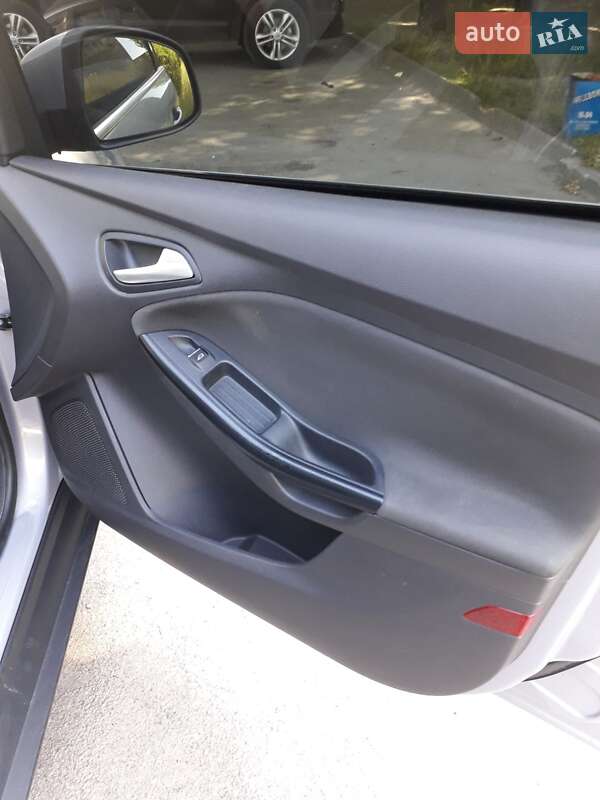 Хэтчбек Ford Focus 2013 в Запорожье