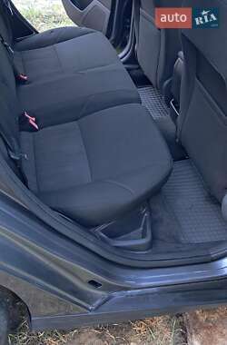 Хетчбек Ford Focus 2013 в 