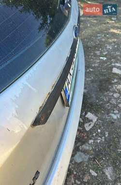 Хэтчбек Ford Focus 2003 в 
