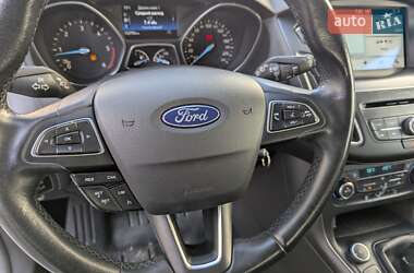 Хетчбек Ford Focus 2017 в 