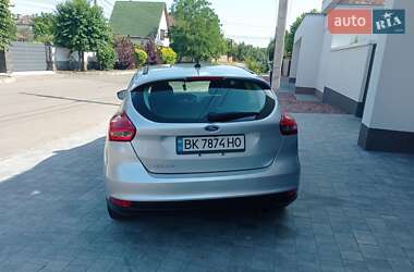 Хэтчбек Ford Focus 2017 в 