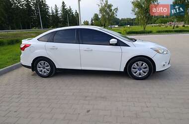 Седан Ford Focus 2013 в 